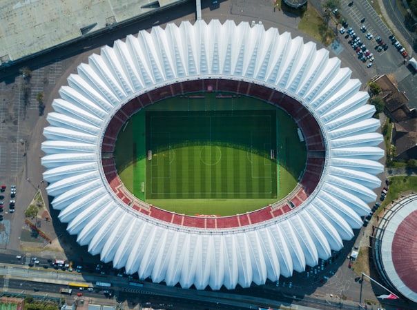 Opta实时数据仪表盘展示比赛实时控球率与事件流